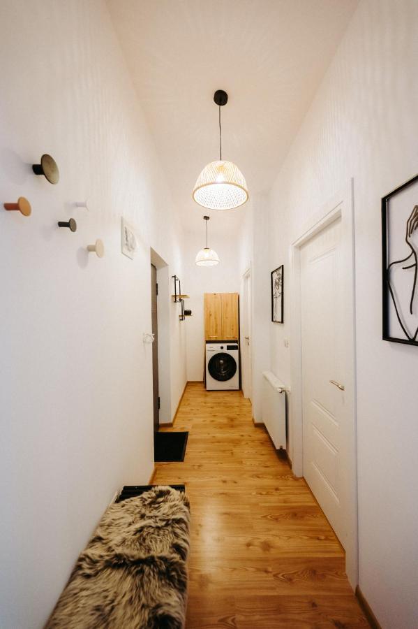 Modern Loft One Leilighet Suceava Eksteriør bilde
