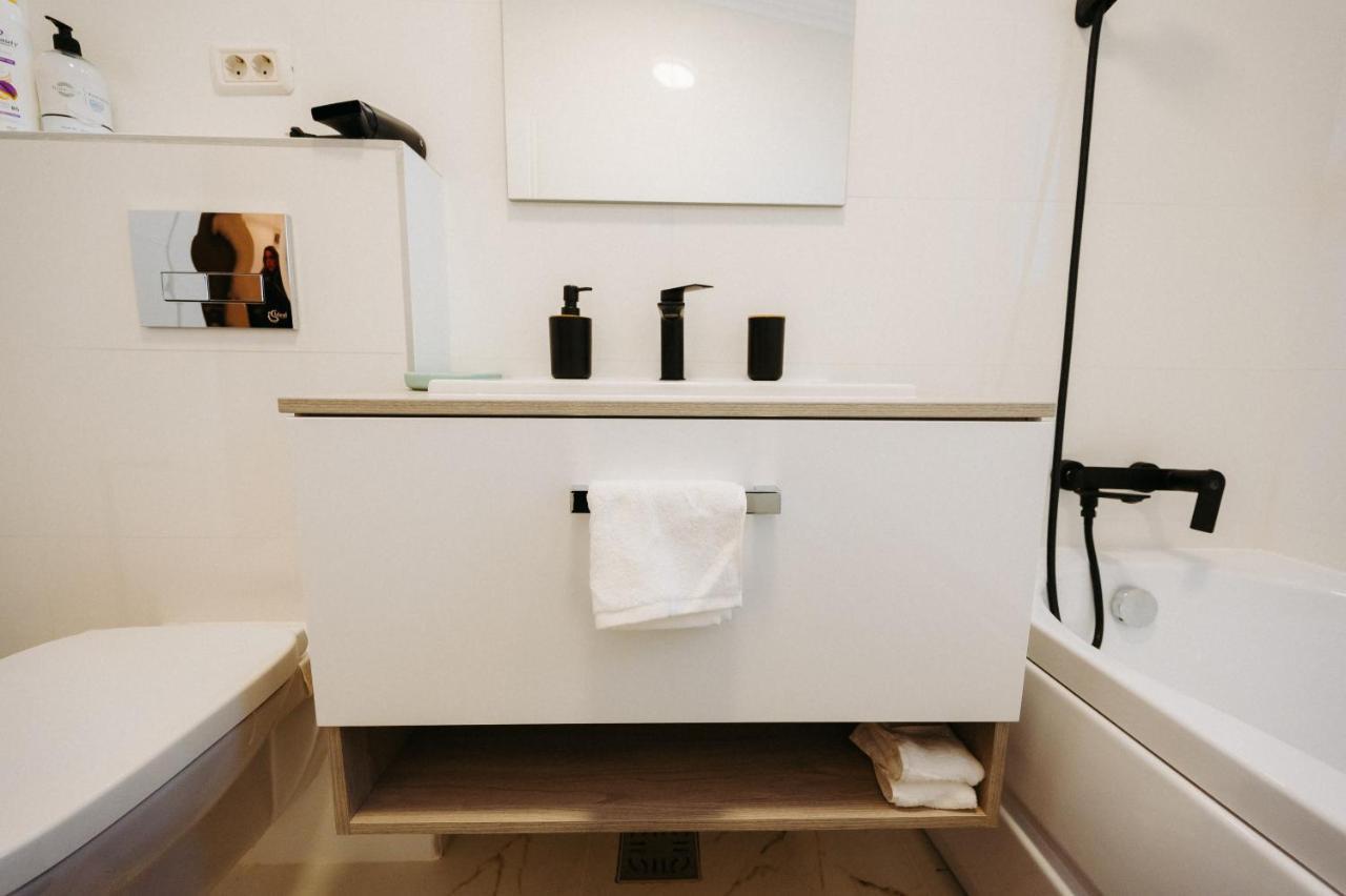 Modern Loft One Leilighet Suceava Eksteriør bilde